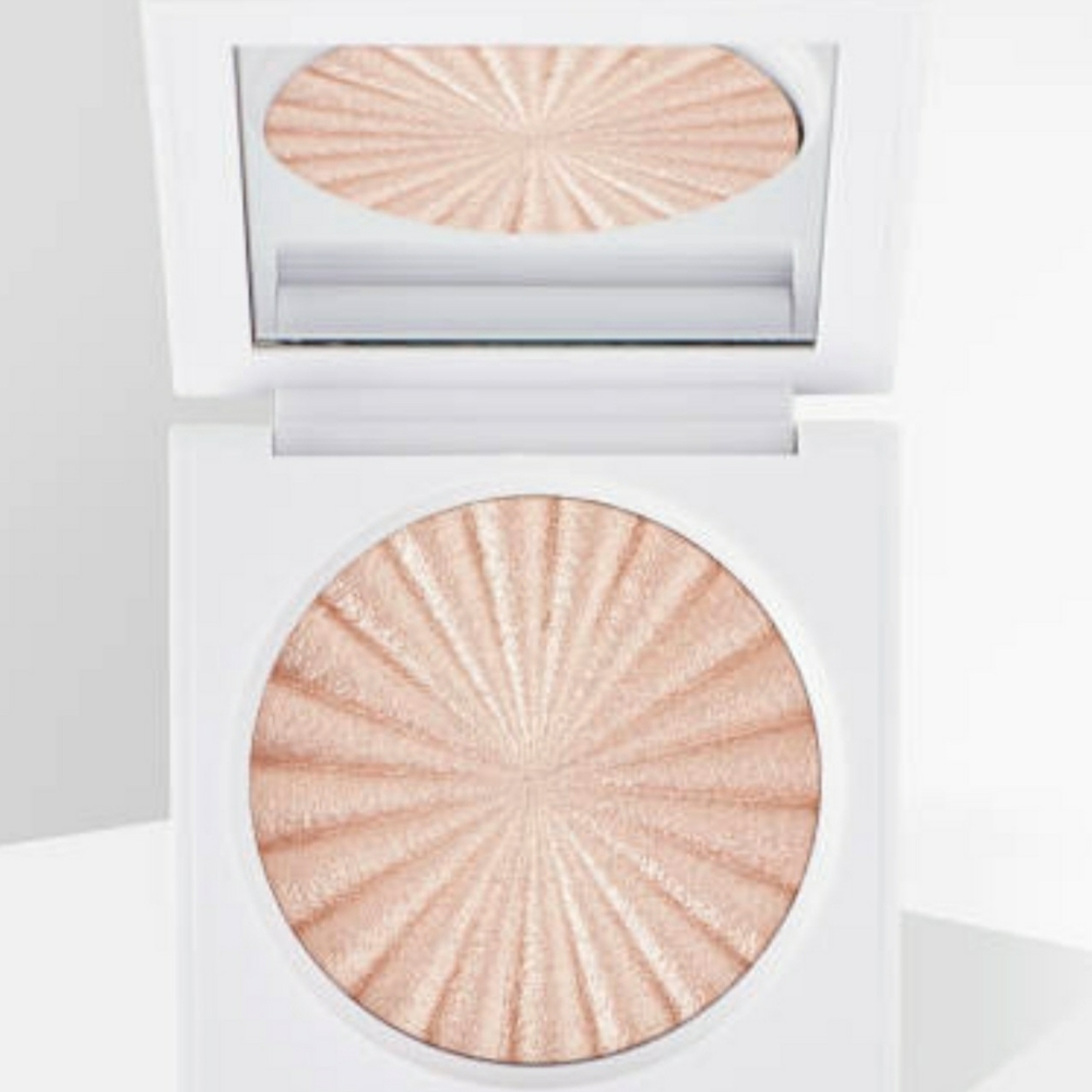 OFRA X Nikkietutorials Highlighter Blissful